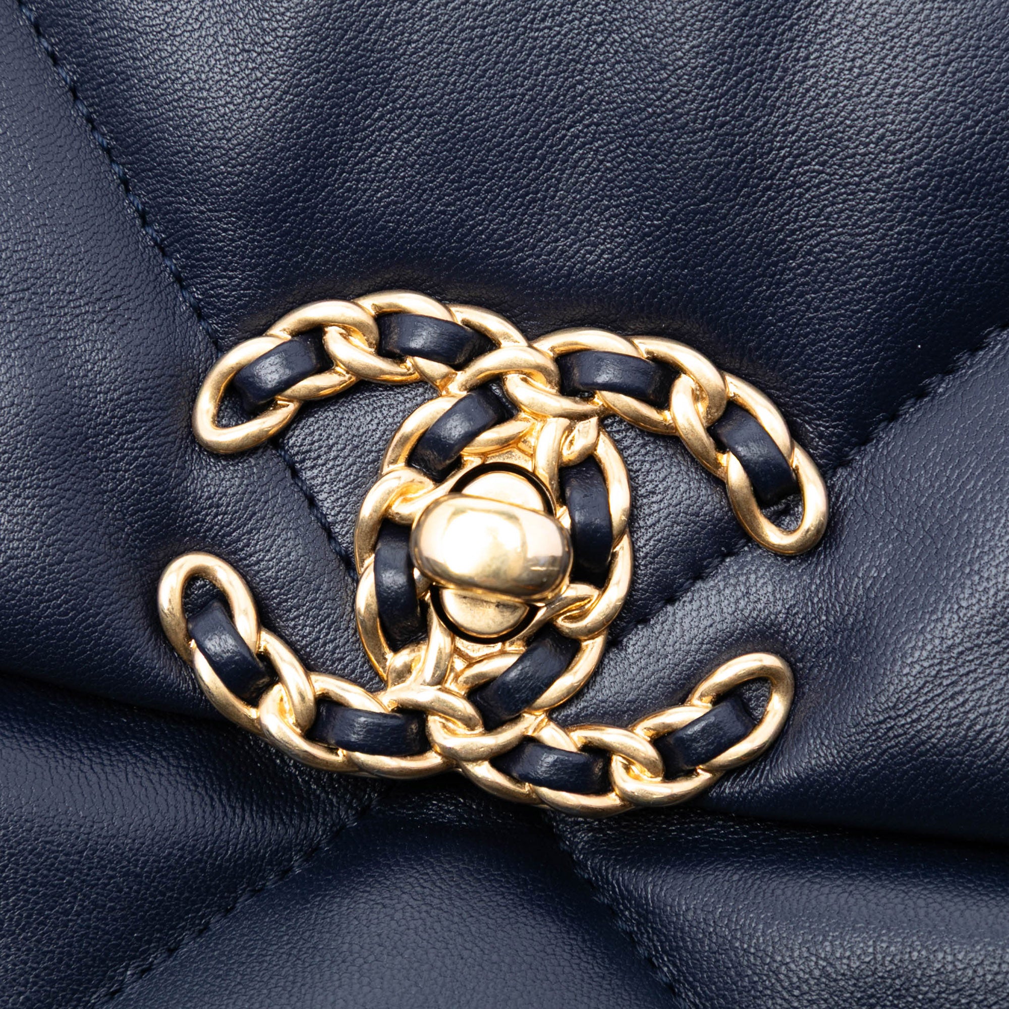 Medium Lambskin 19 Flap