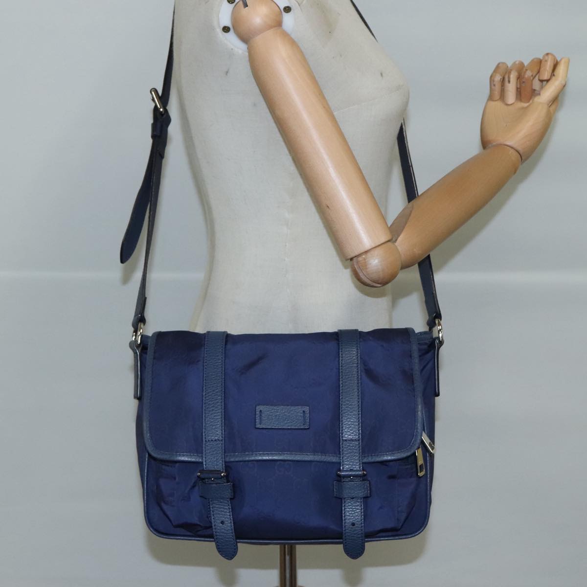 Gucci Messenger