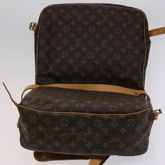 Louis Vuitton Saumur 35