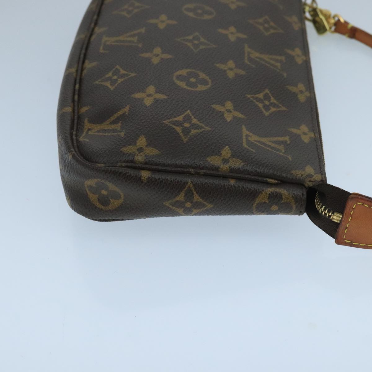 Louis Vuitton Pochette Accessoire