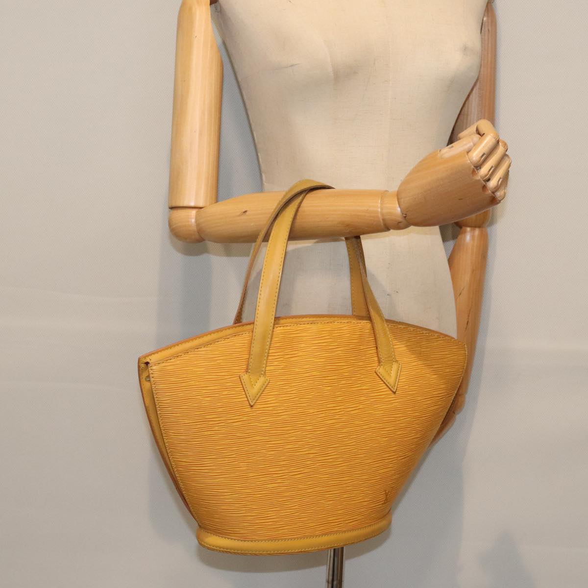 Louis Vuitton Saint Jacques