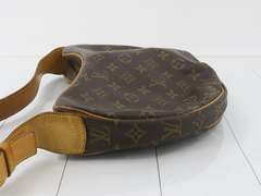 Louis Vuitton Croissant