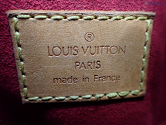 Louis Vuitton Croissant