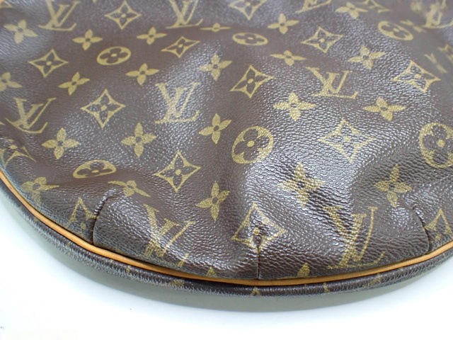 Louis Vuitton Croissant