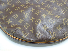 Louis Vuitton Croissant