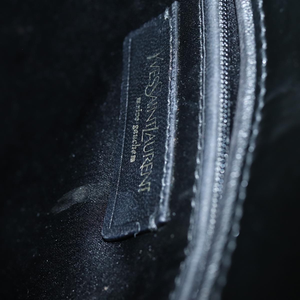 Saint Laurent Metropolis