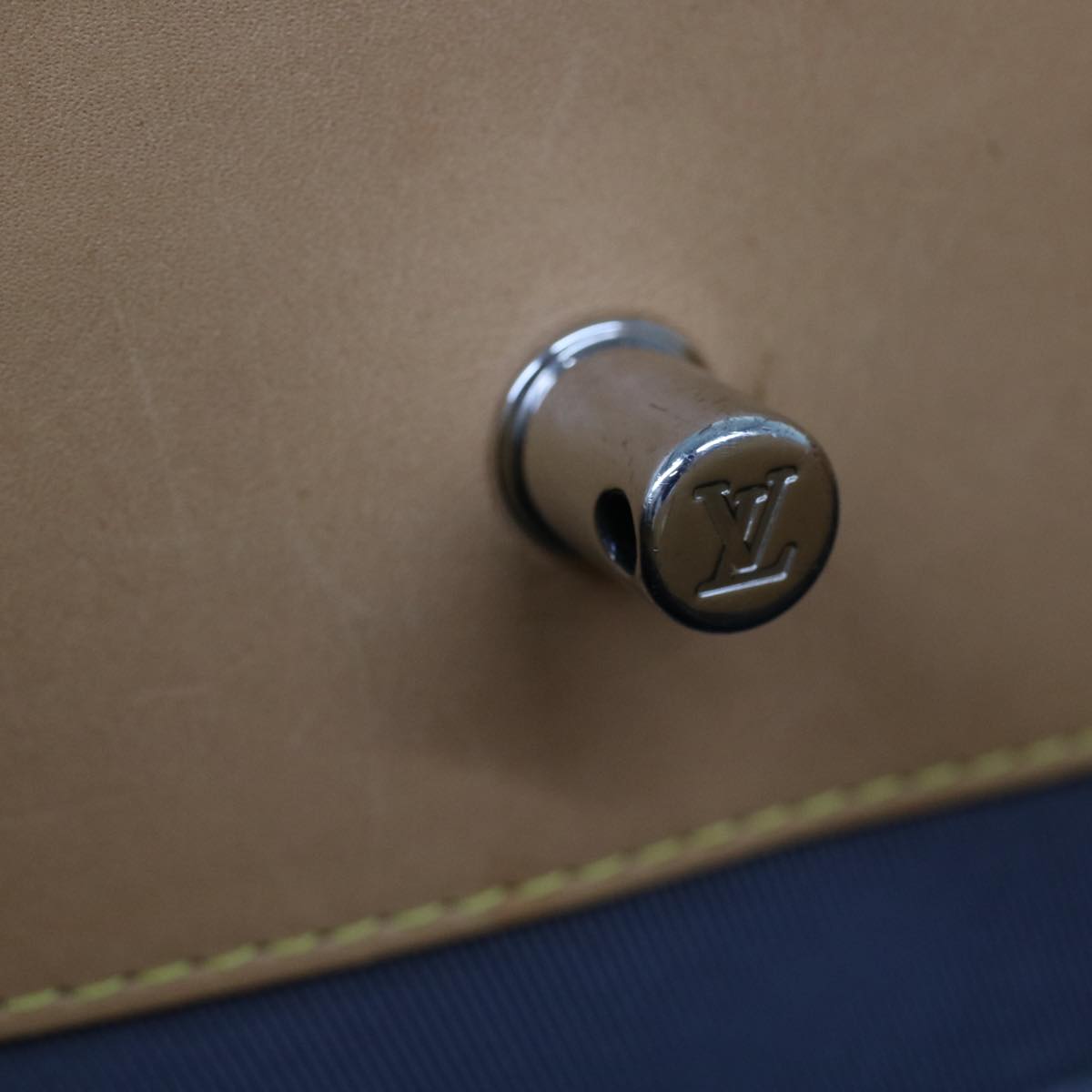 Louis Vuitton Sac plat