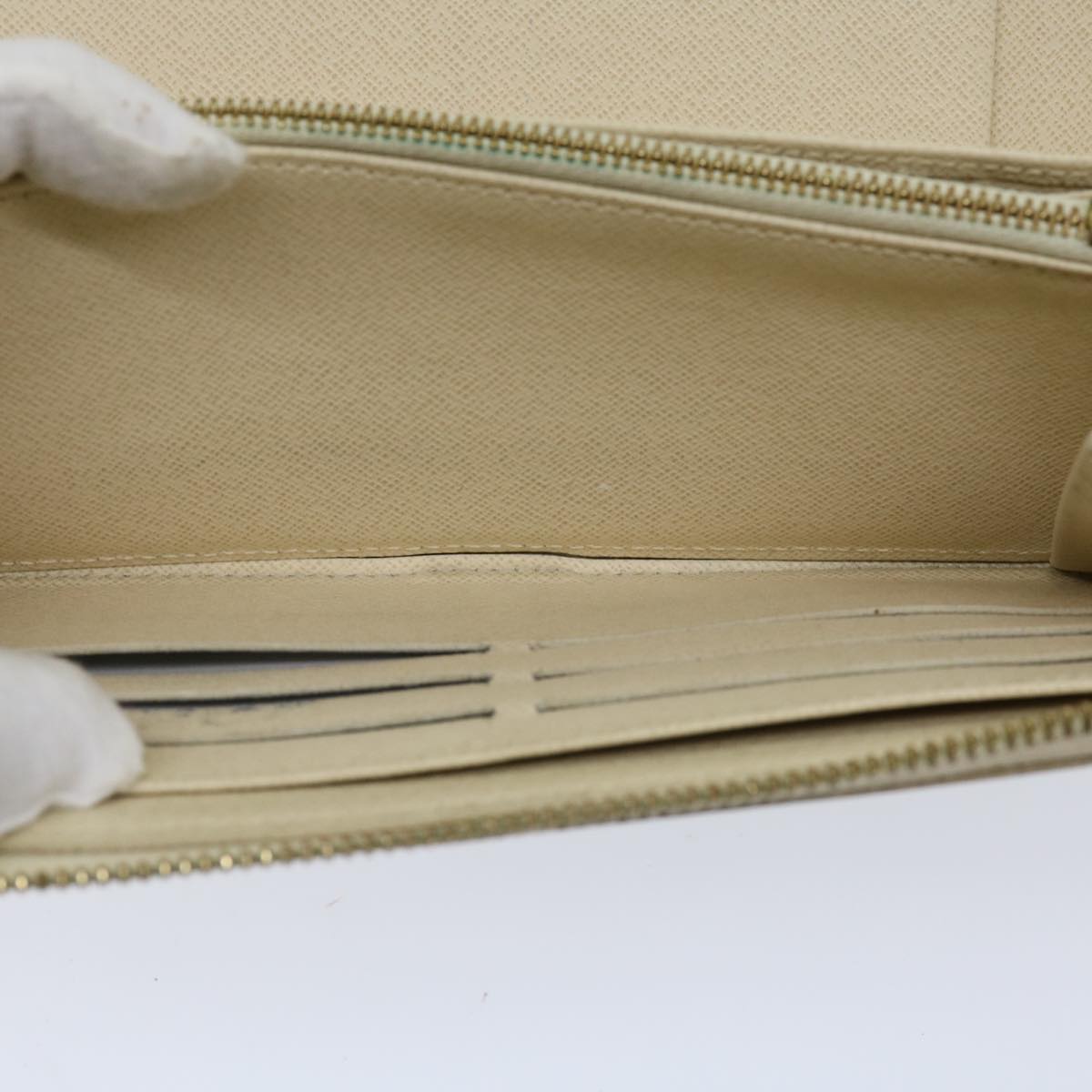Louis Vuitton Zippy organizer