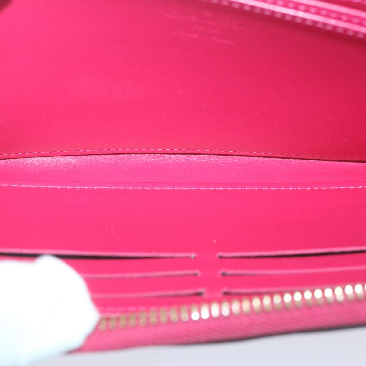 Louis Vuitton Zippy wallet