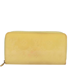 Louis Vuitton Zippy wallet