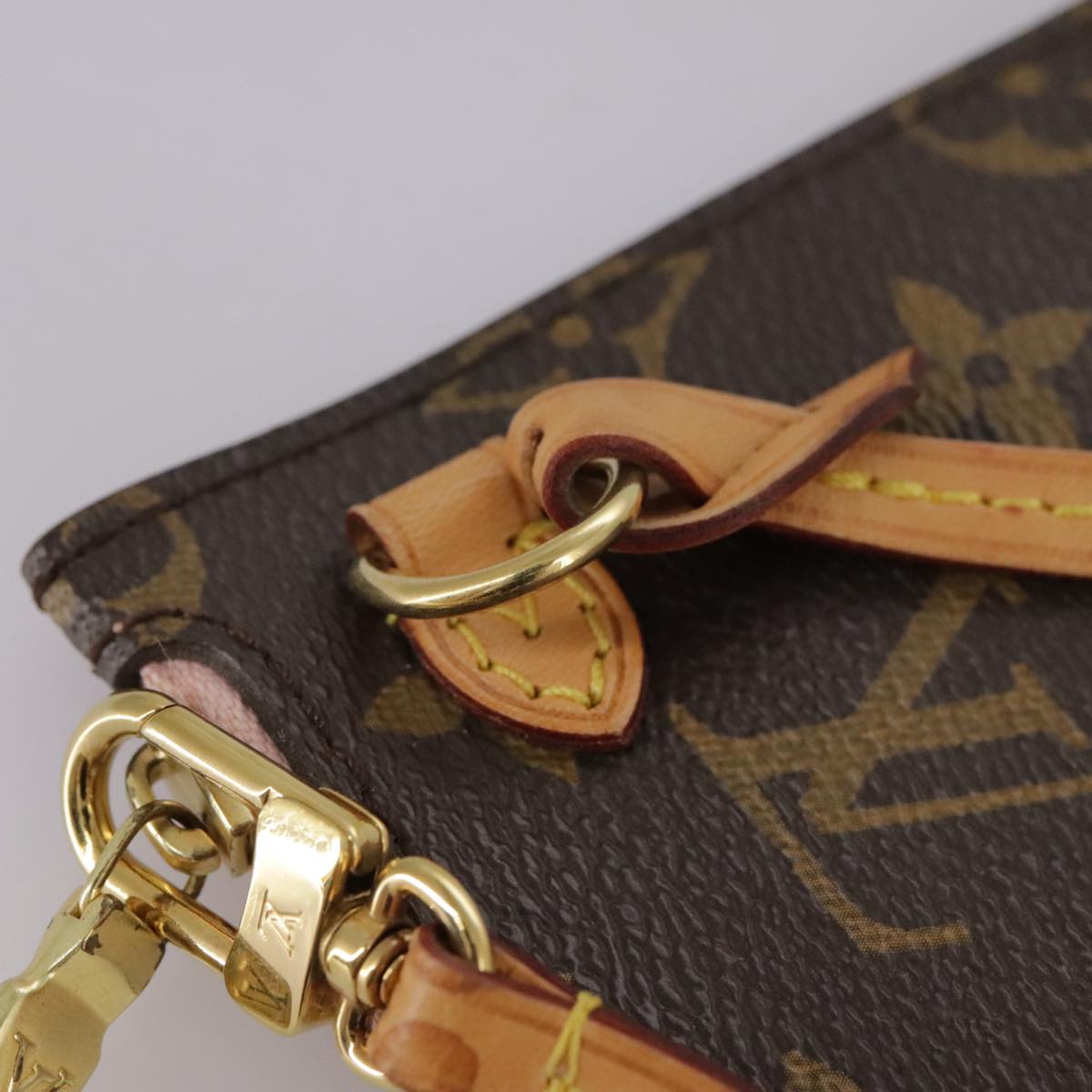 Louis Vuitton Pochette Accessoire