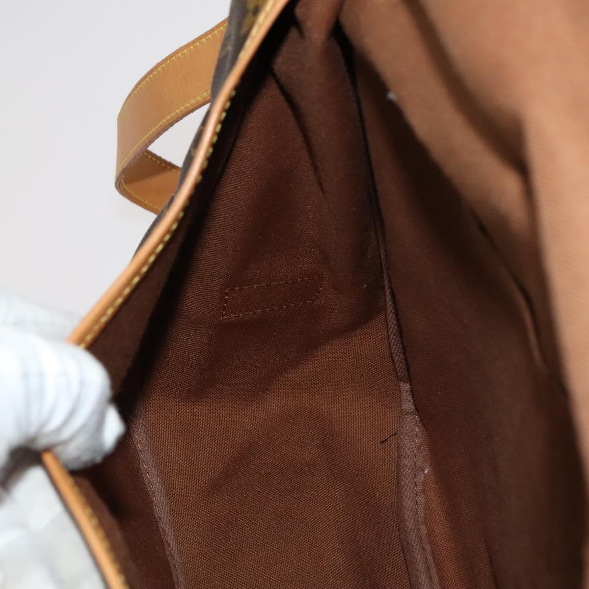 Louis Vuitton Saumur 35