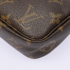 Louis Vuitton Pochette Accessoire