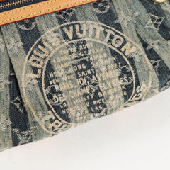 Louis Vuitton Pleaty