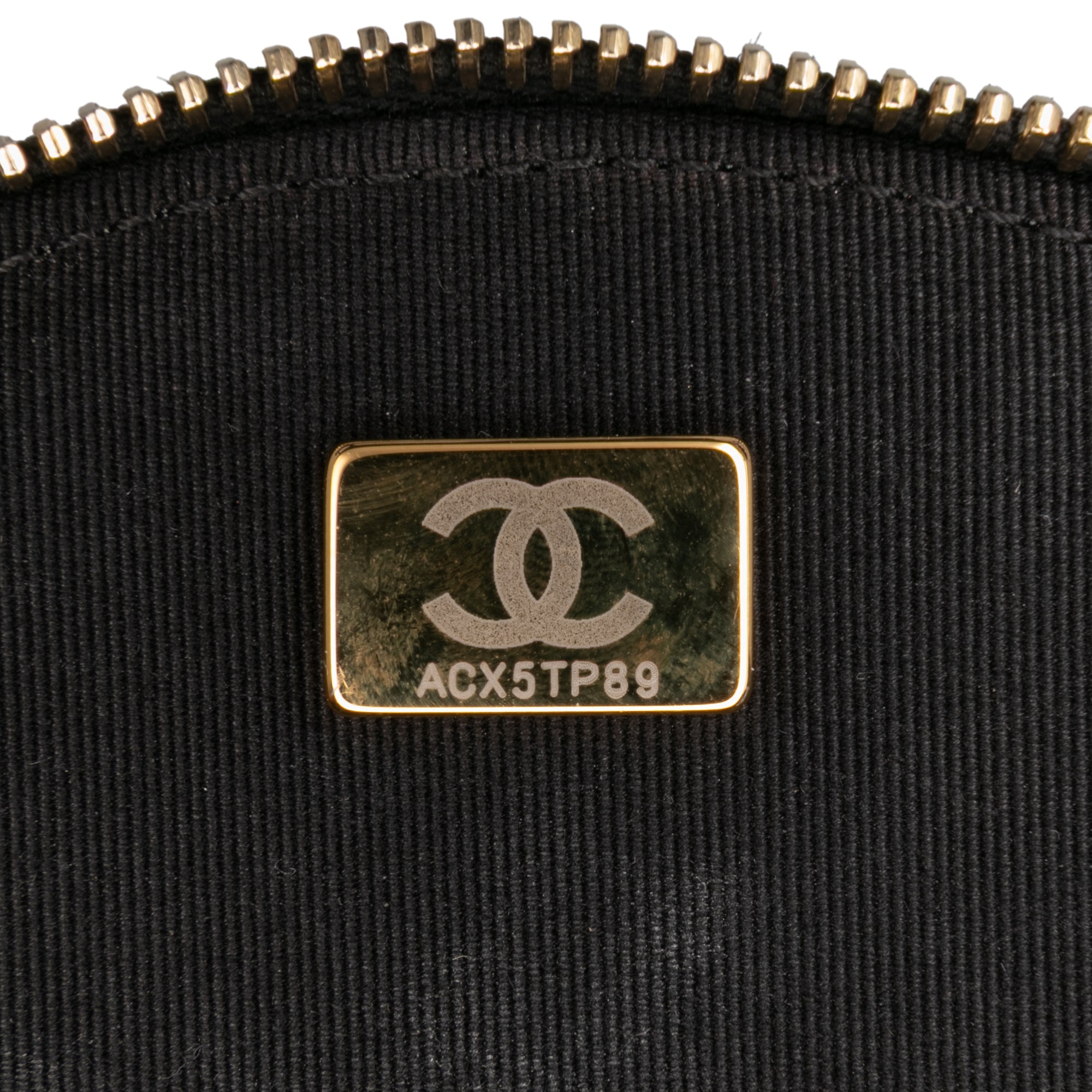 Quilted Lambskin Oval Logo Chain Top Handle Round Clutch on Chain