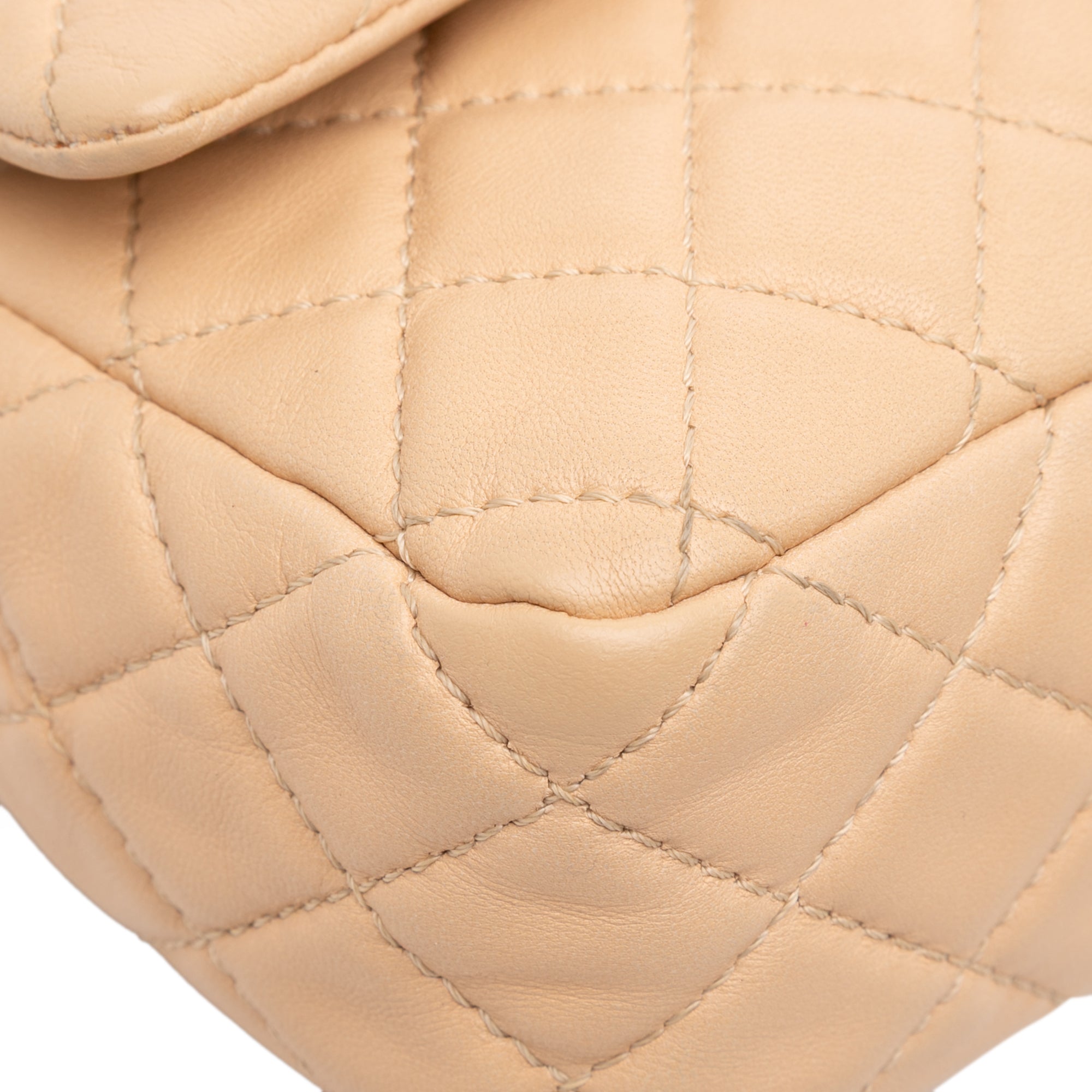 Medium Classic Lambskin Double Flap