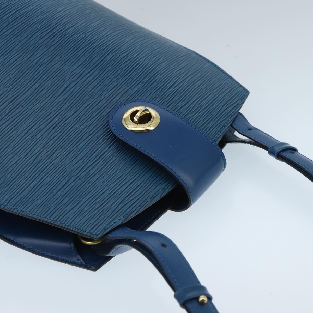 Louis Vuitton Cluny