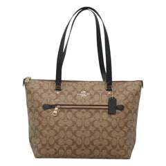 Coach Shoulder bag Leather