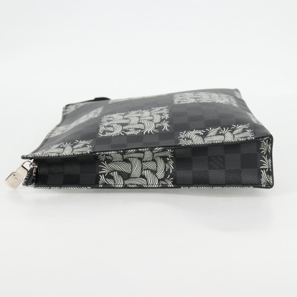 Louis Vuitton Pochette voyage