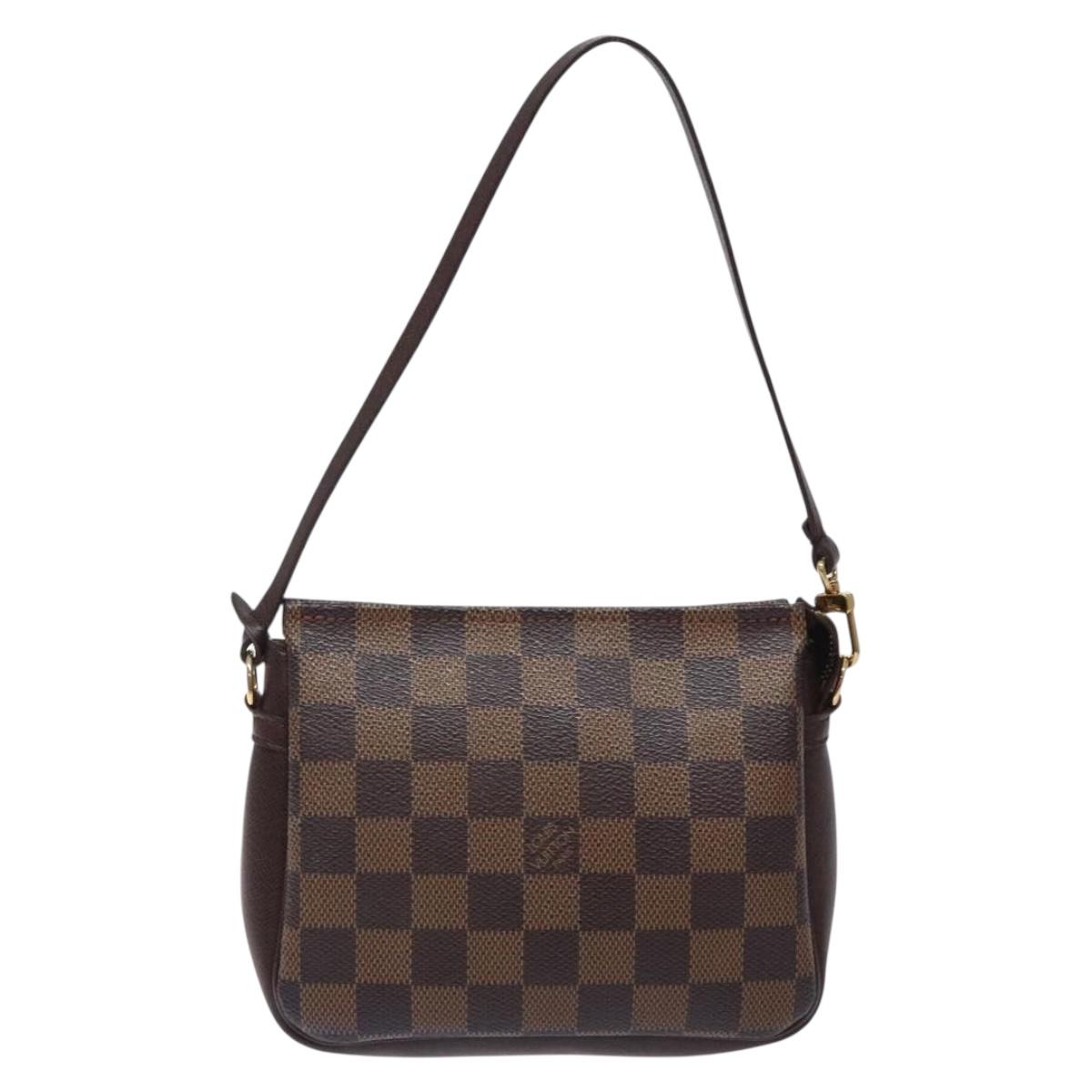 Louis Vuitton Trousse makeup