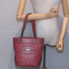 Gucci GG Signature