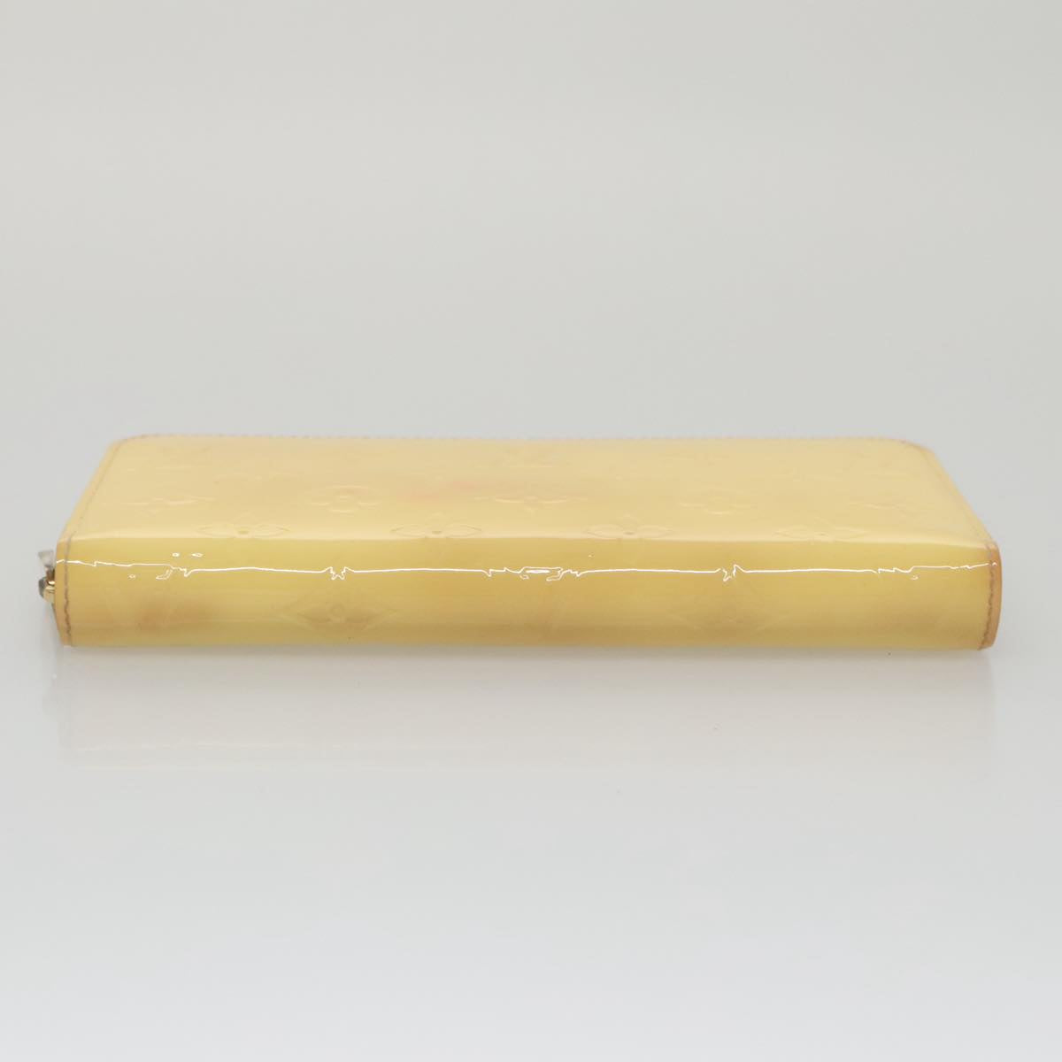 Louis Vuitton Zippy wallet