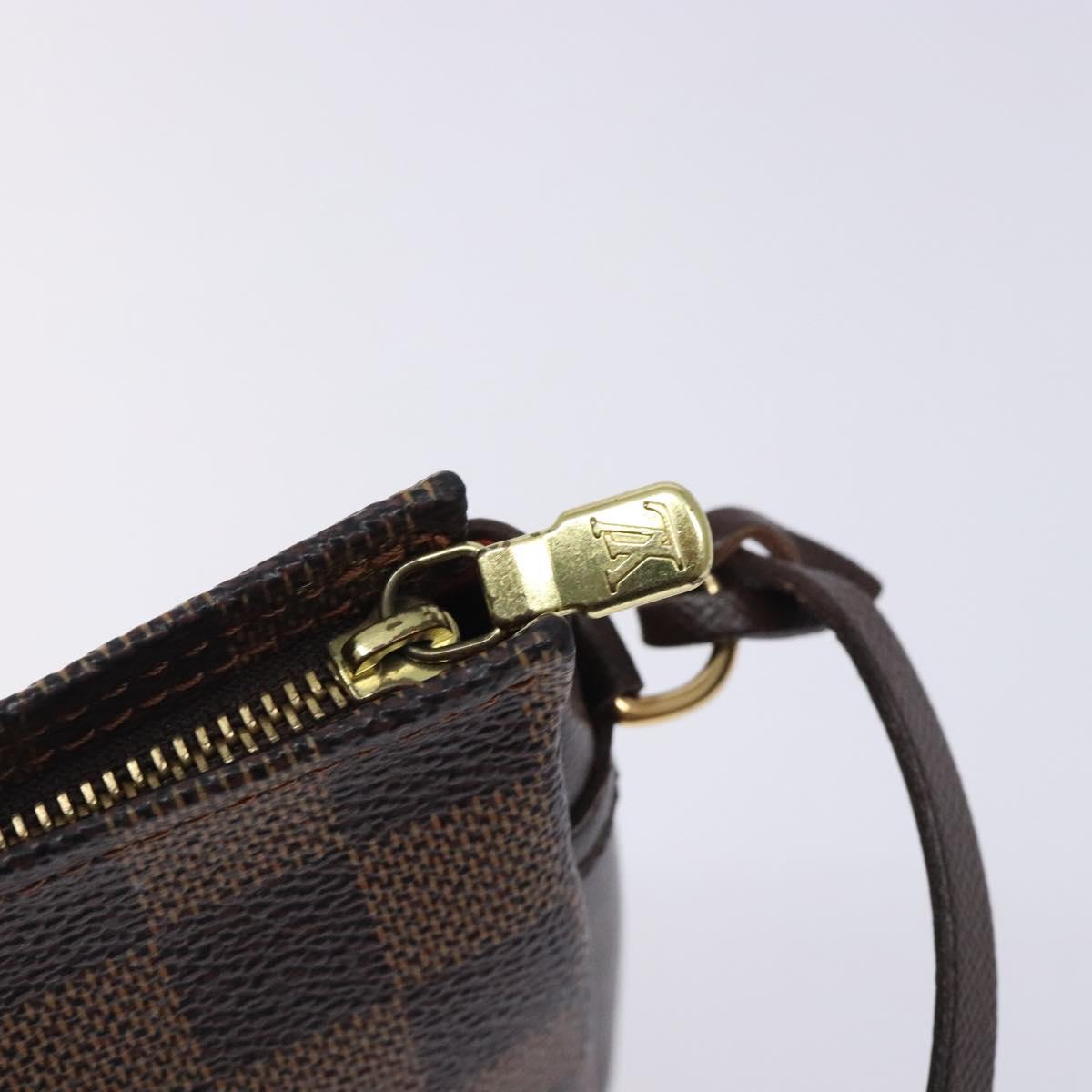 Louis Vuitton Trousse makeup