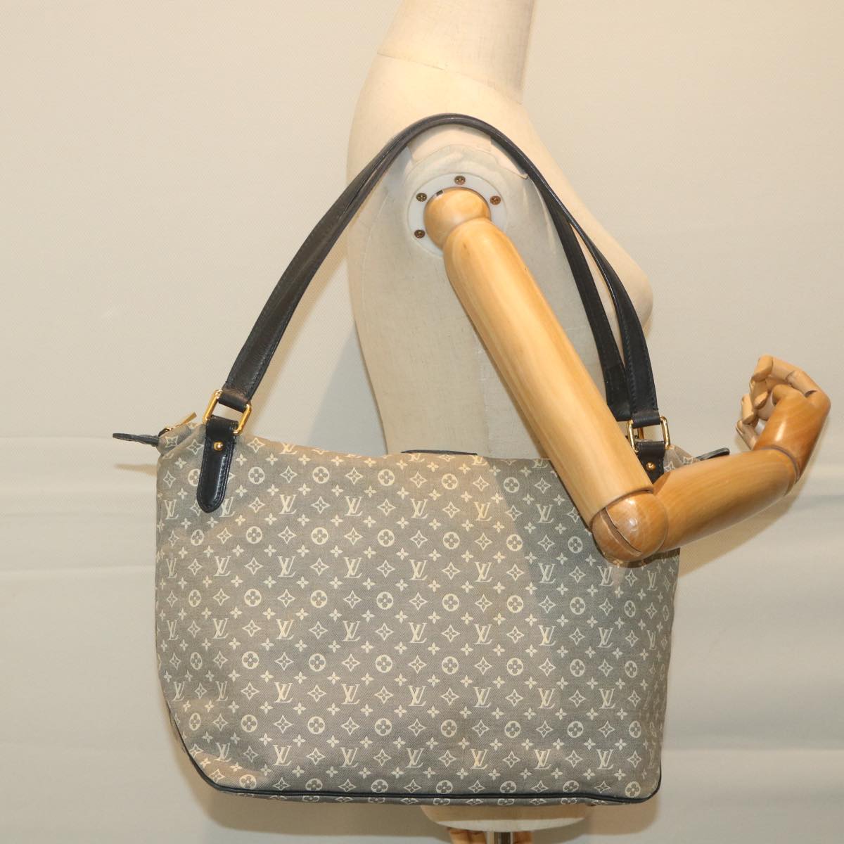 Louis Vuitton Idylle