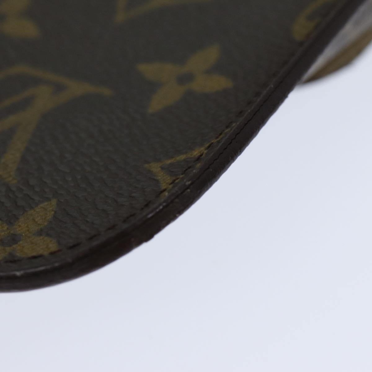 Louis Vuitton Etui à lunettes