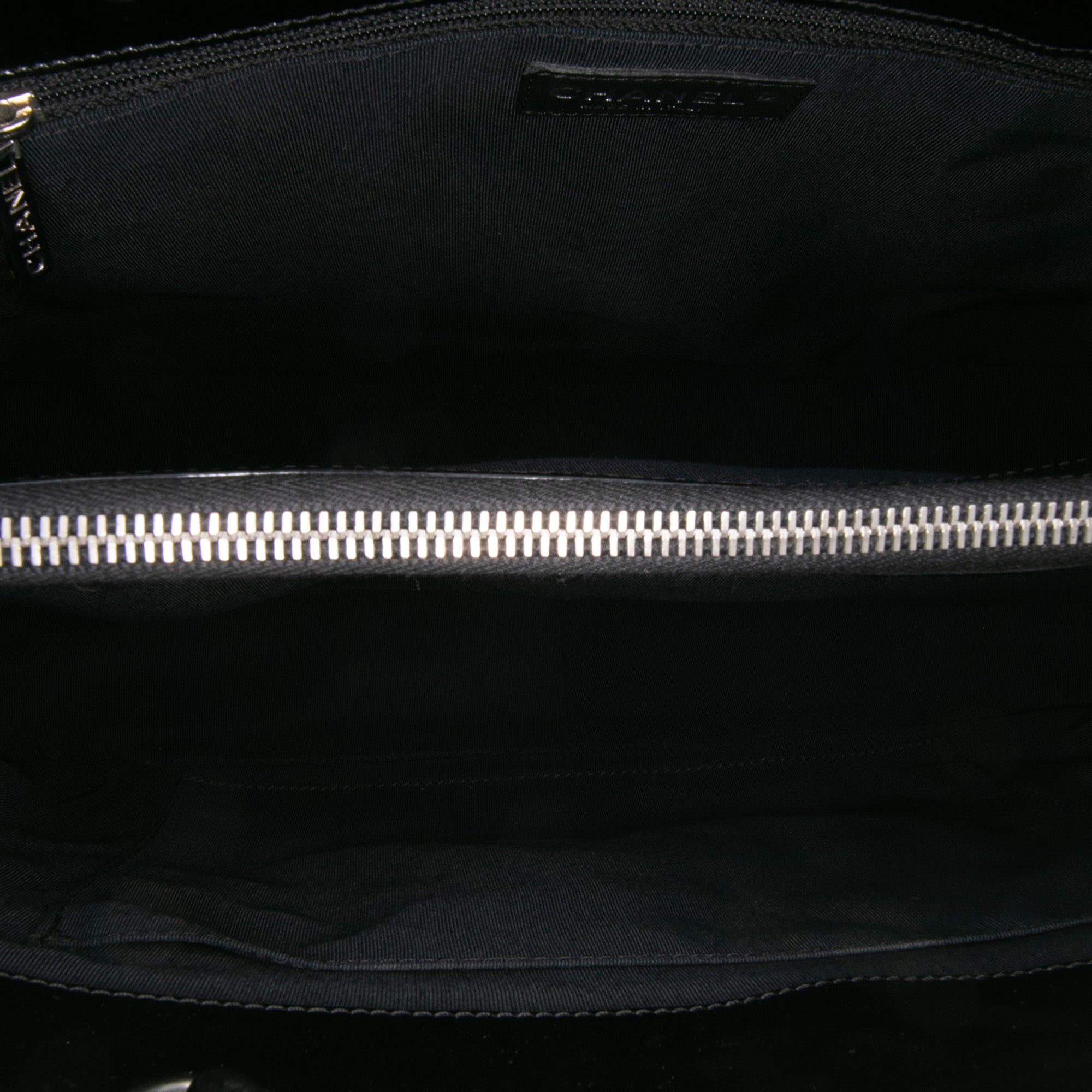 Patent Grand Shopping Tote