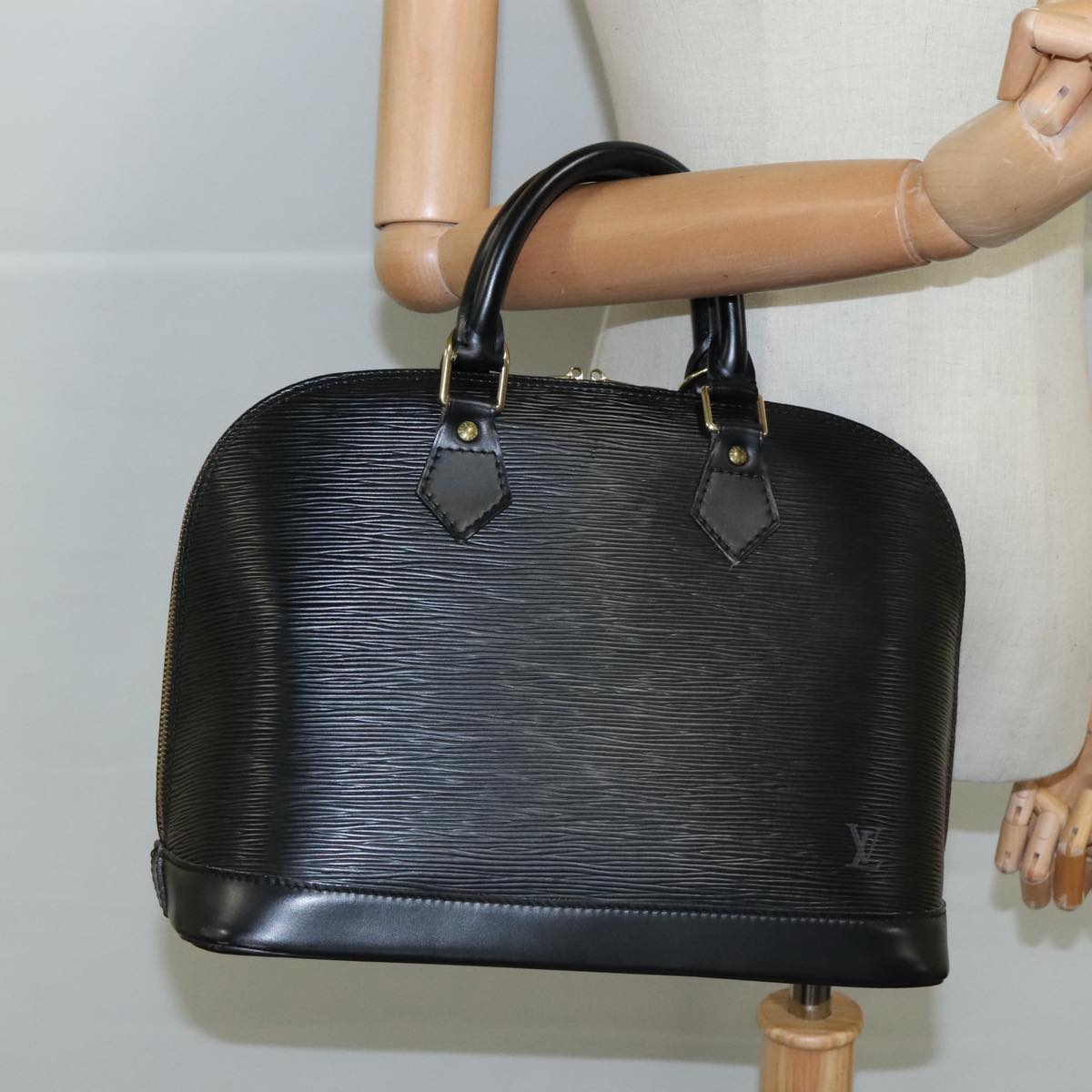 Louis Vuitton Alma