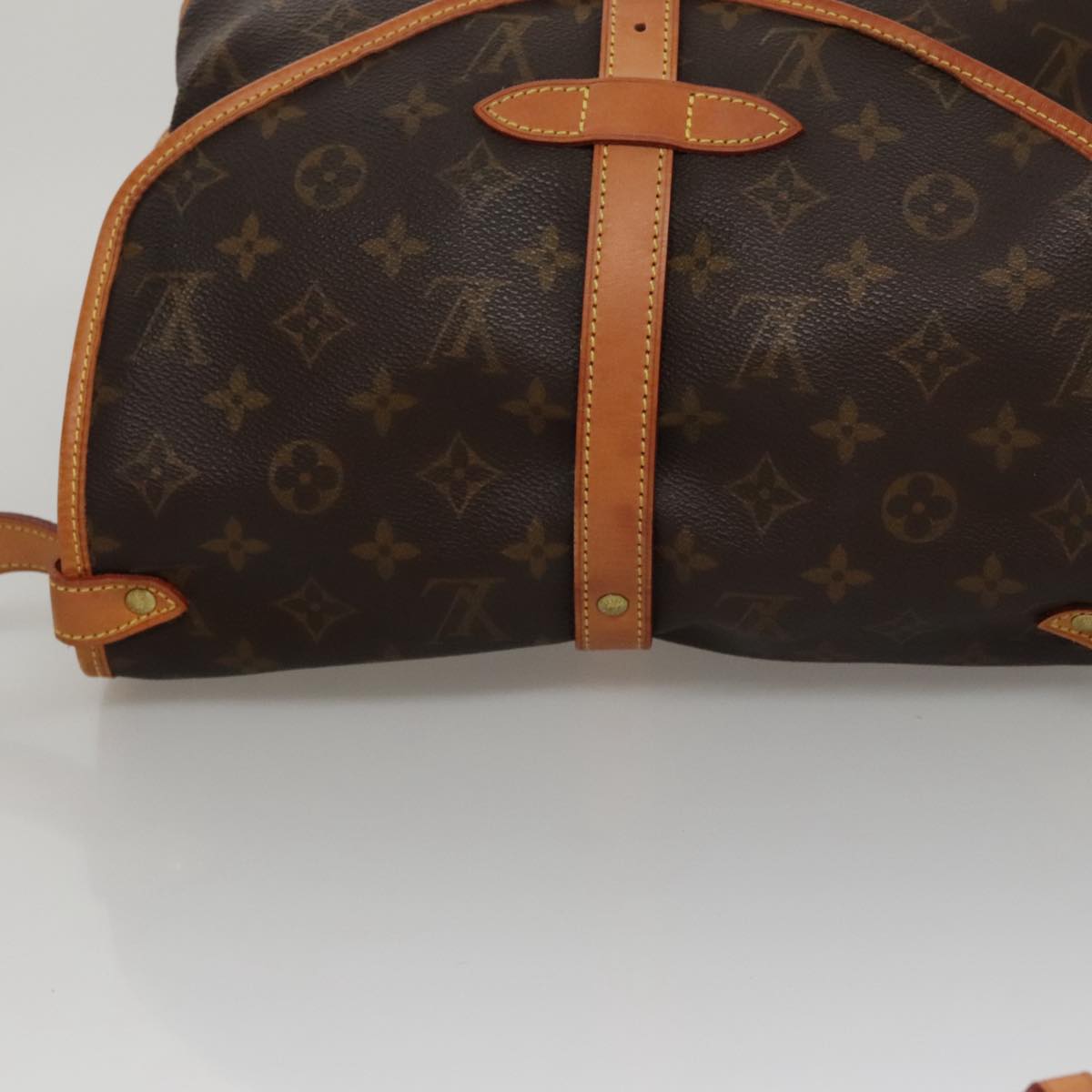 Louis Vuitton Saumur