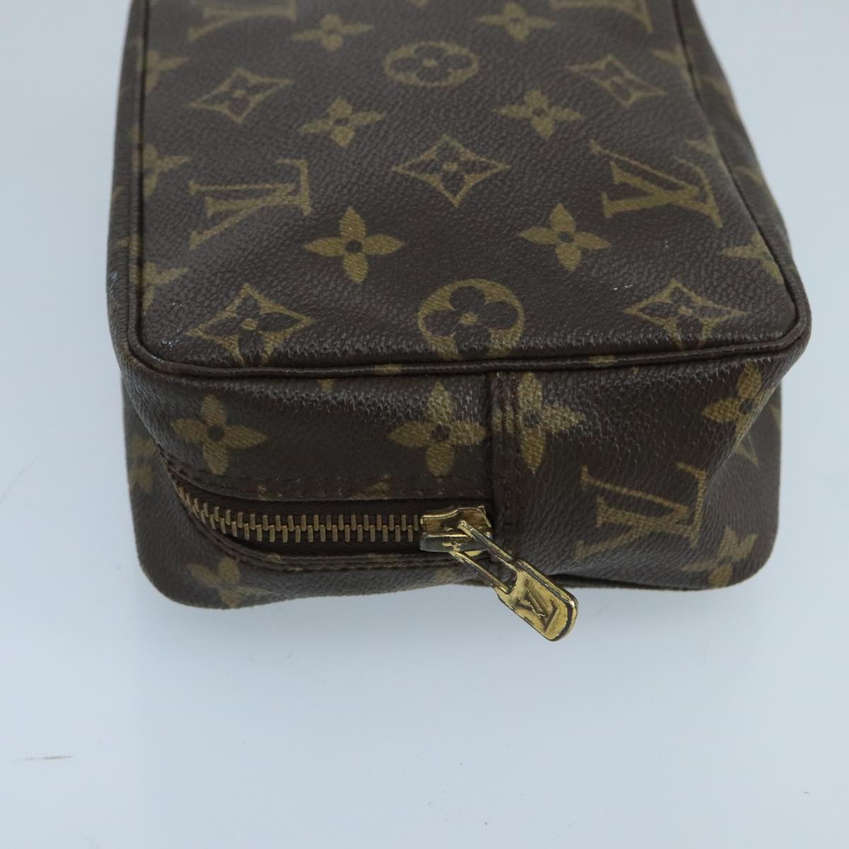 Louis Vuitton Trousse de Toilette 18