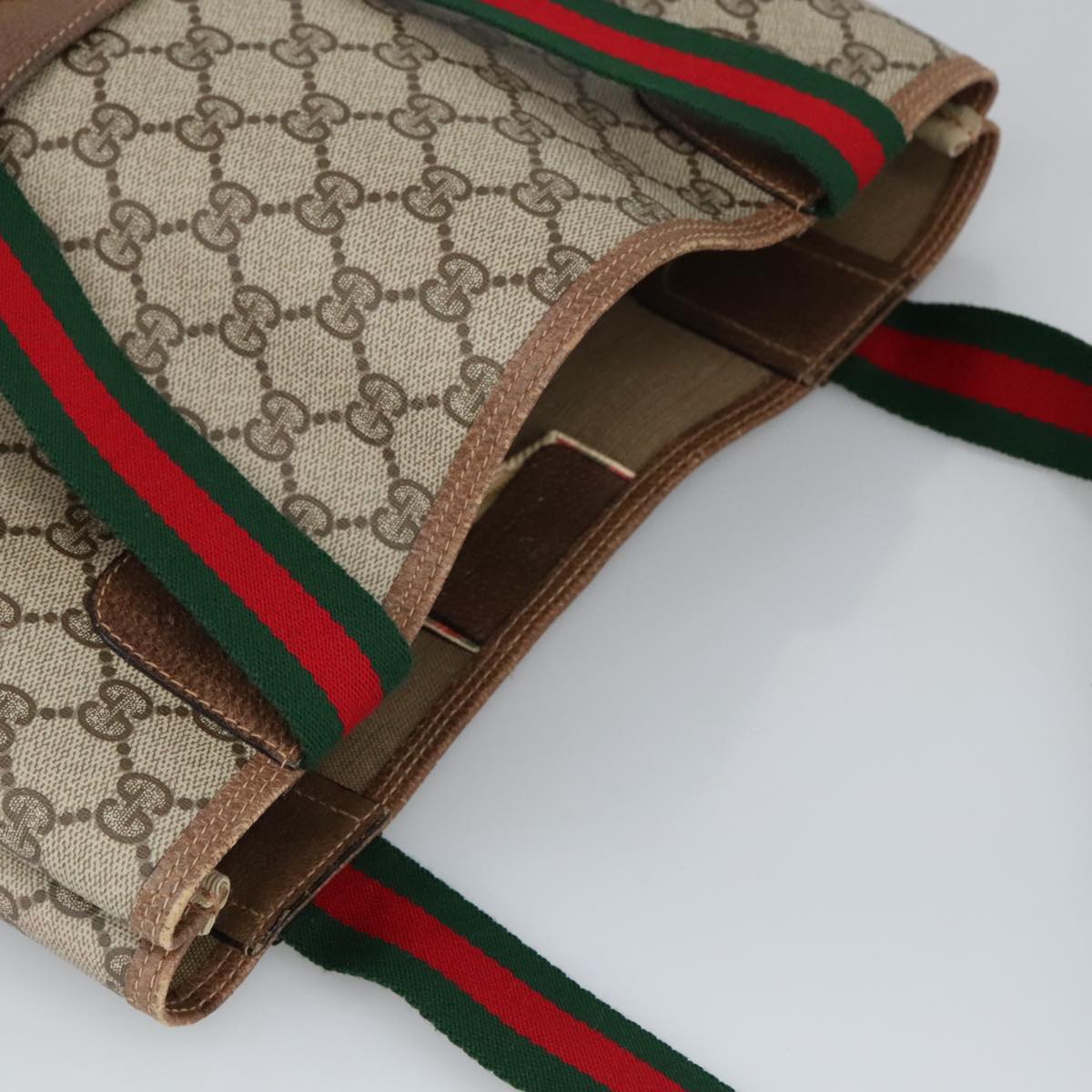 Gucci GG canvas