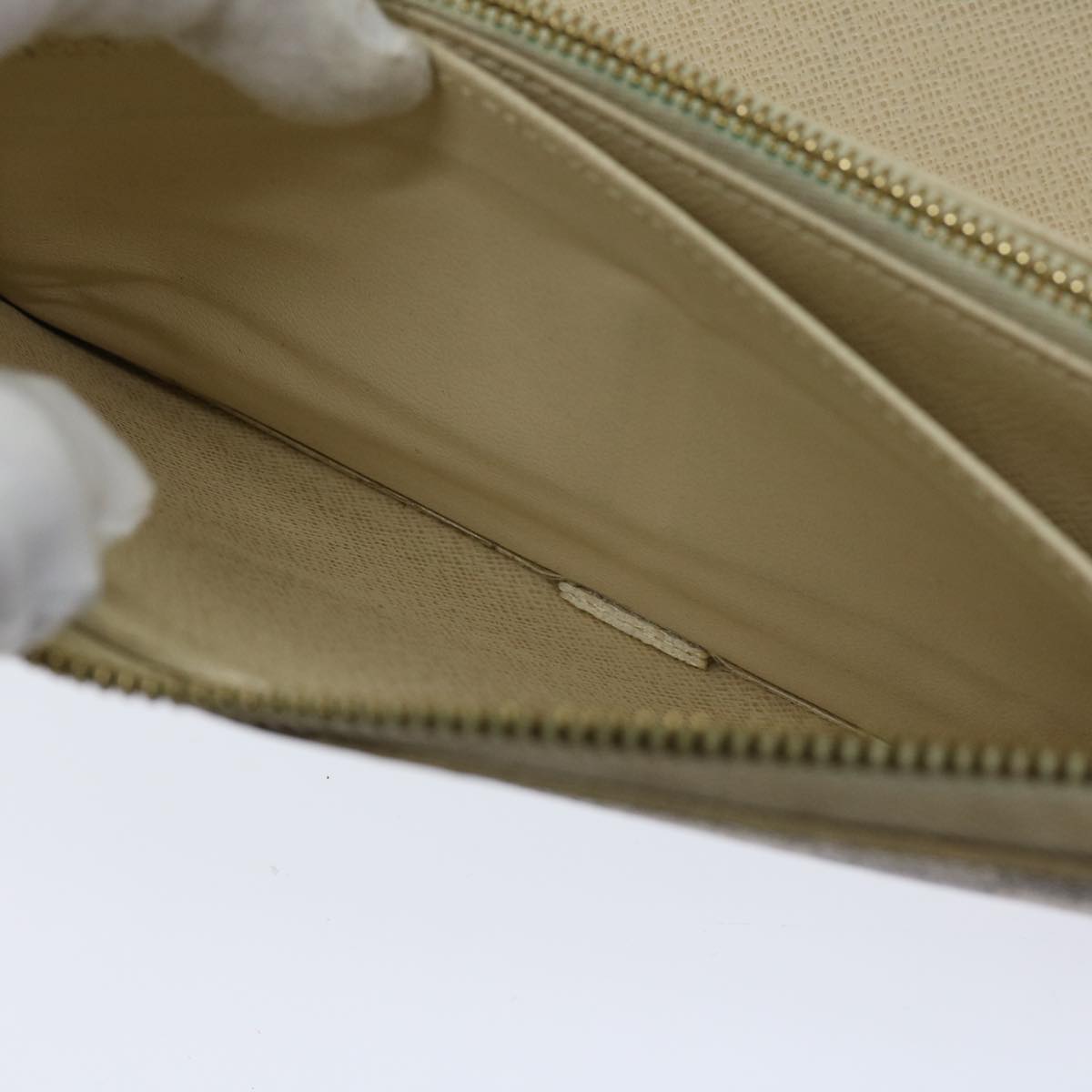 Louis Vuitton Zippy organizer