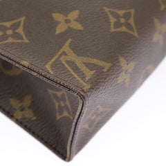 Louis Vuitton Poche Toilette 19