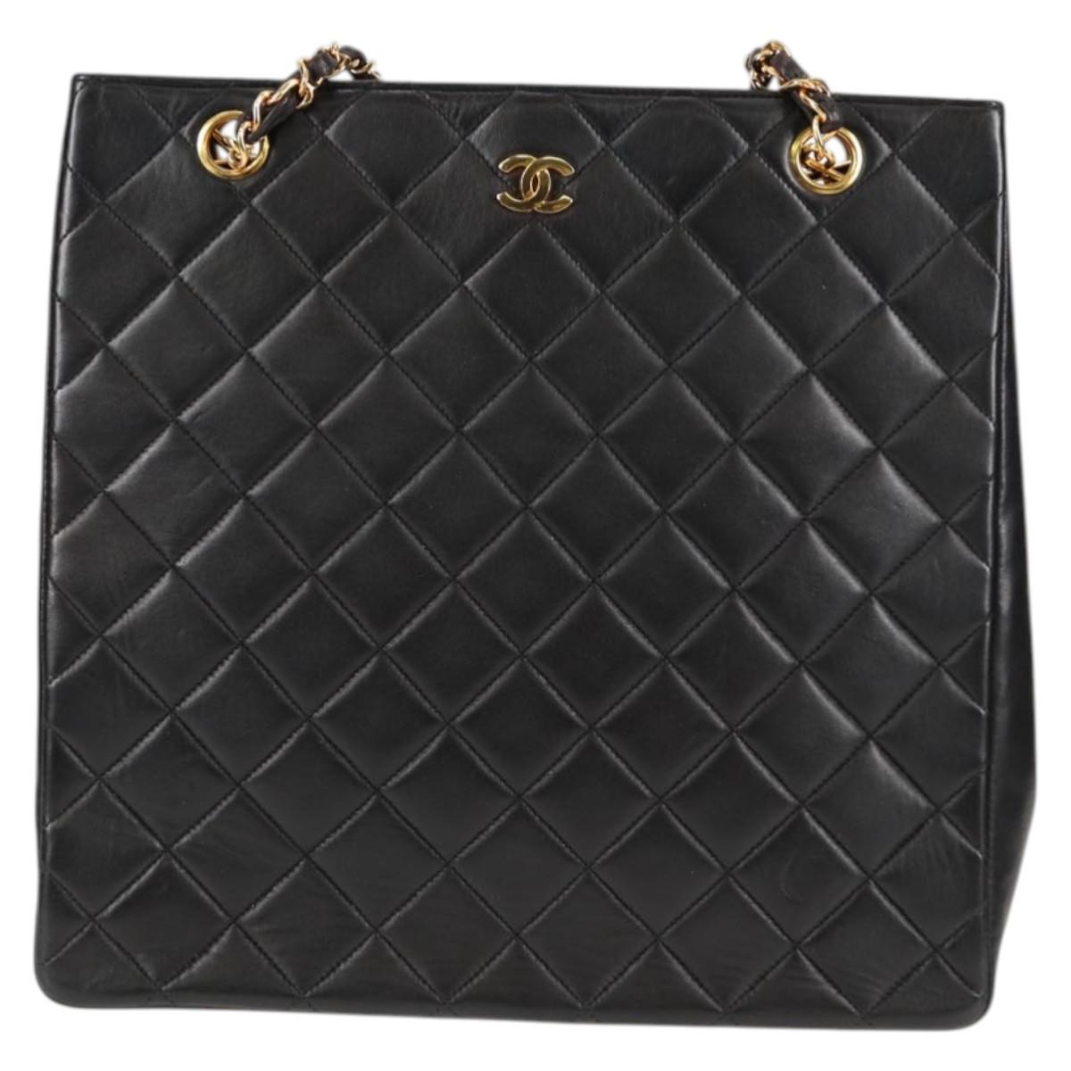 Chanel Shopping