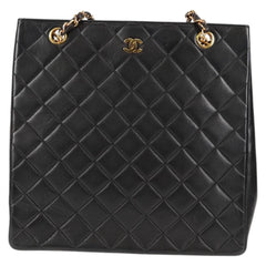 Chanel Shopping