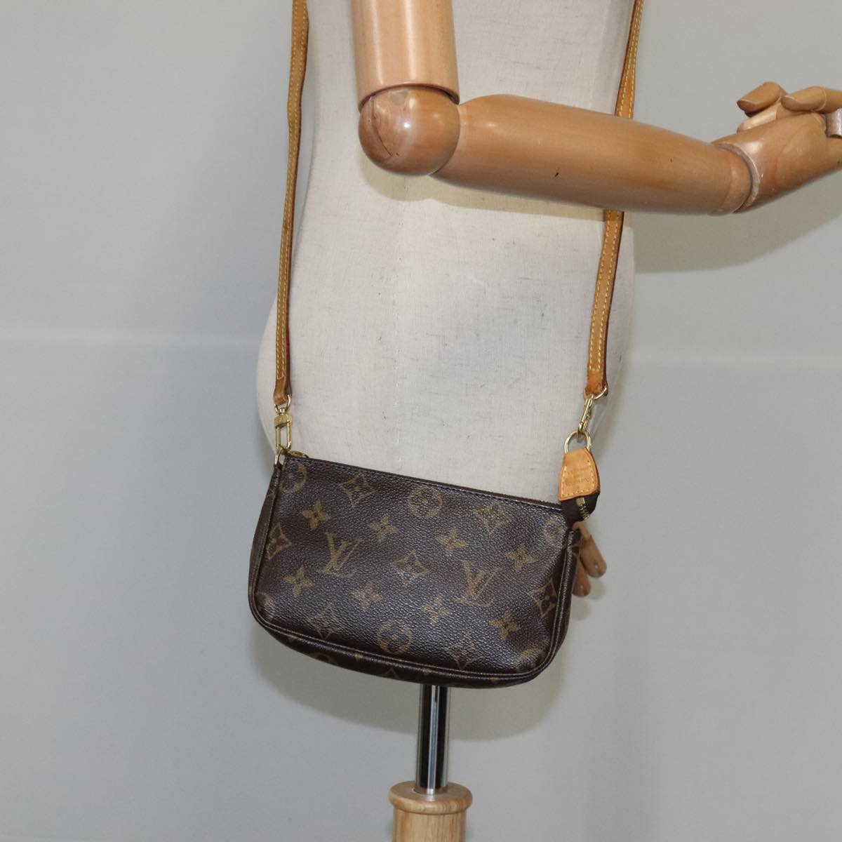 Louis Vuitton Mini Pochette Accessoires