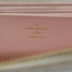 Louis Vuitton Zippy wallet