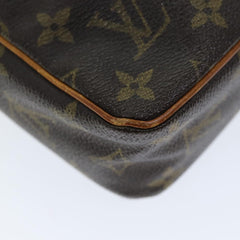 Louis Vuitton Trousse de Toilette