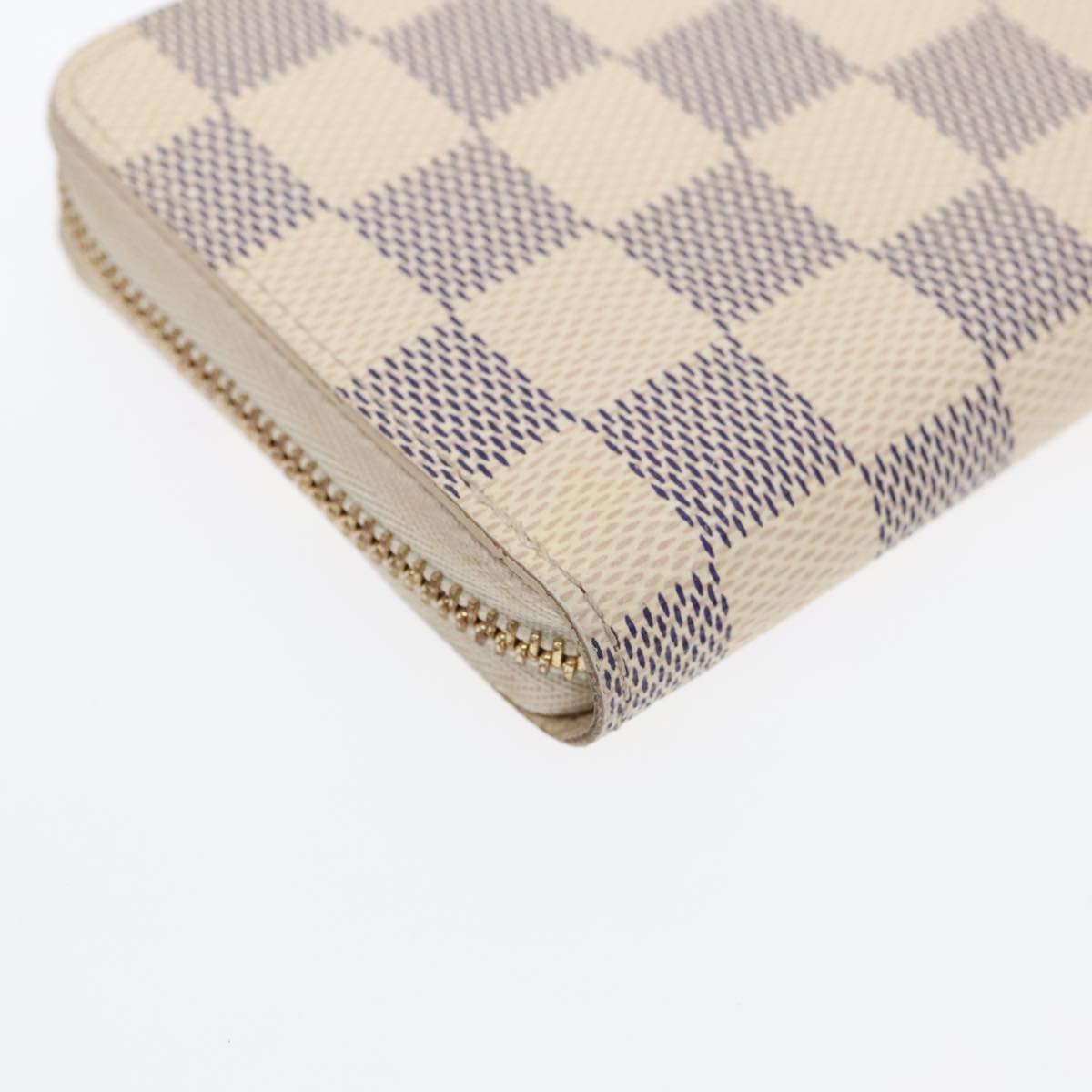 Louis Vuitton Zippy wallet