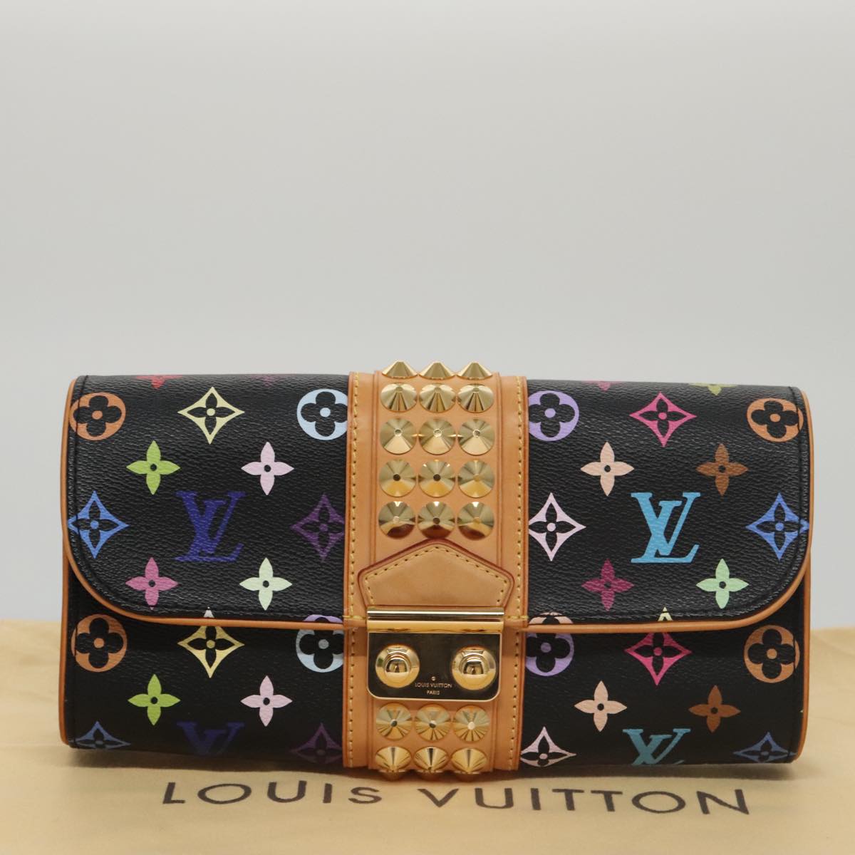 Louis Vuitton Courtney