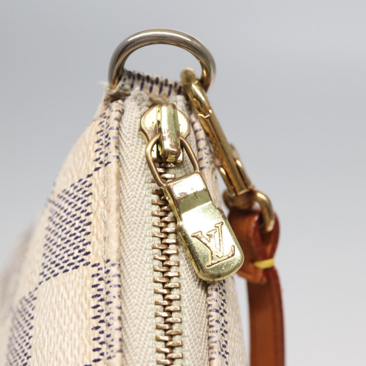 Louis Vuitton Pochette accessoires
