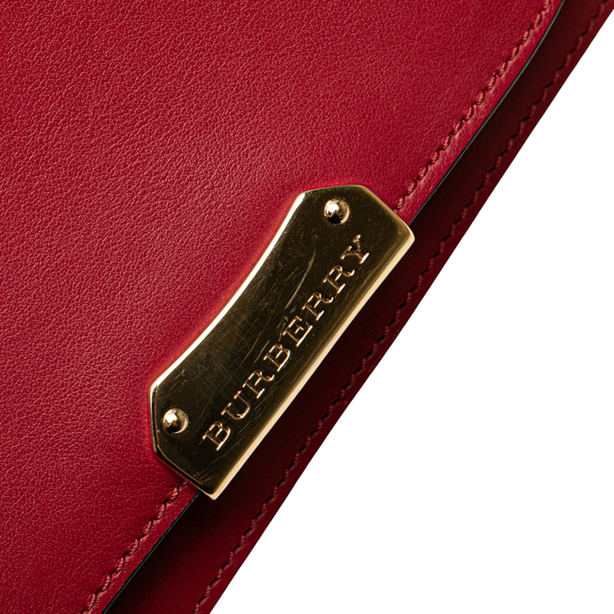 Leather Madison Wallet On Chain