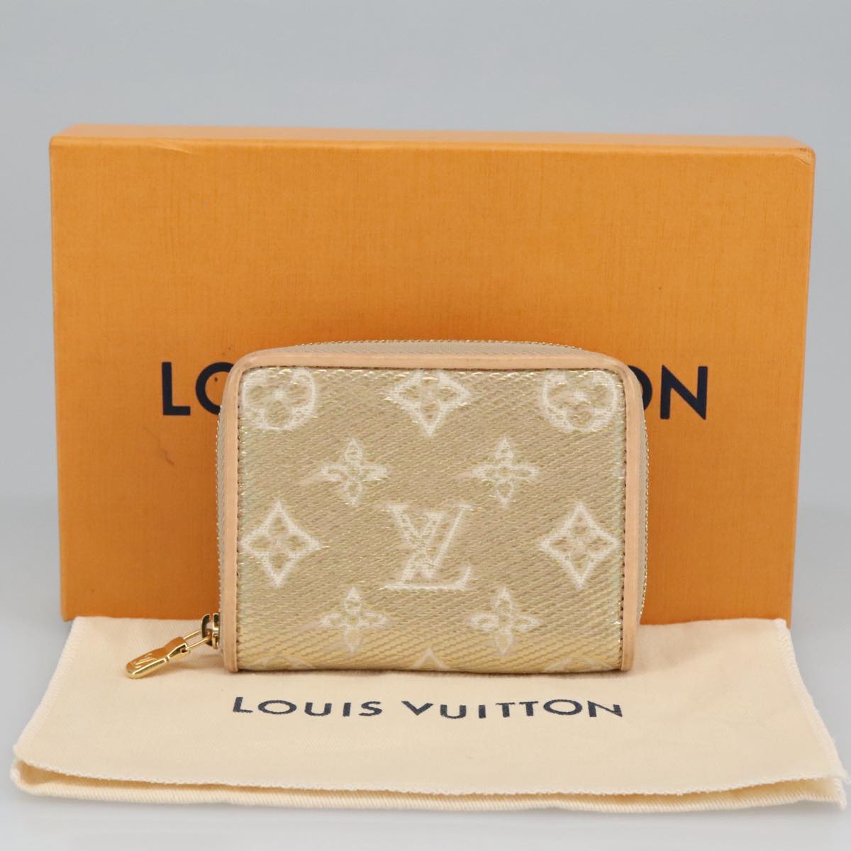 Louis Vuitton Zippy coin purse
