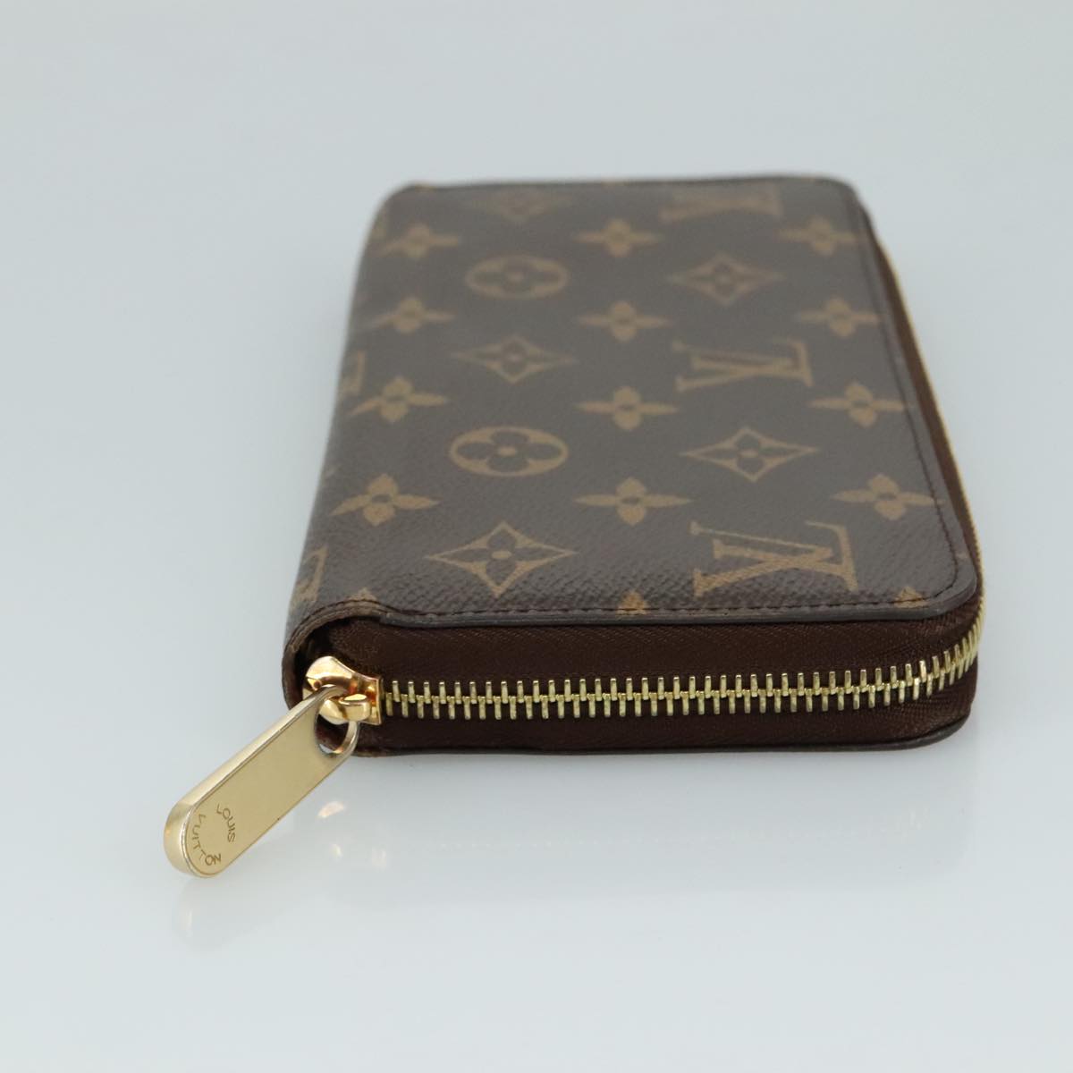 Louis Vuitton Zippy wallet