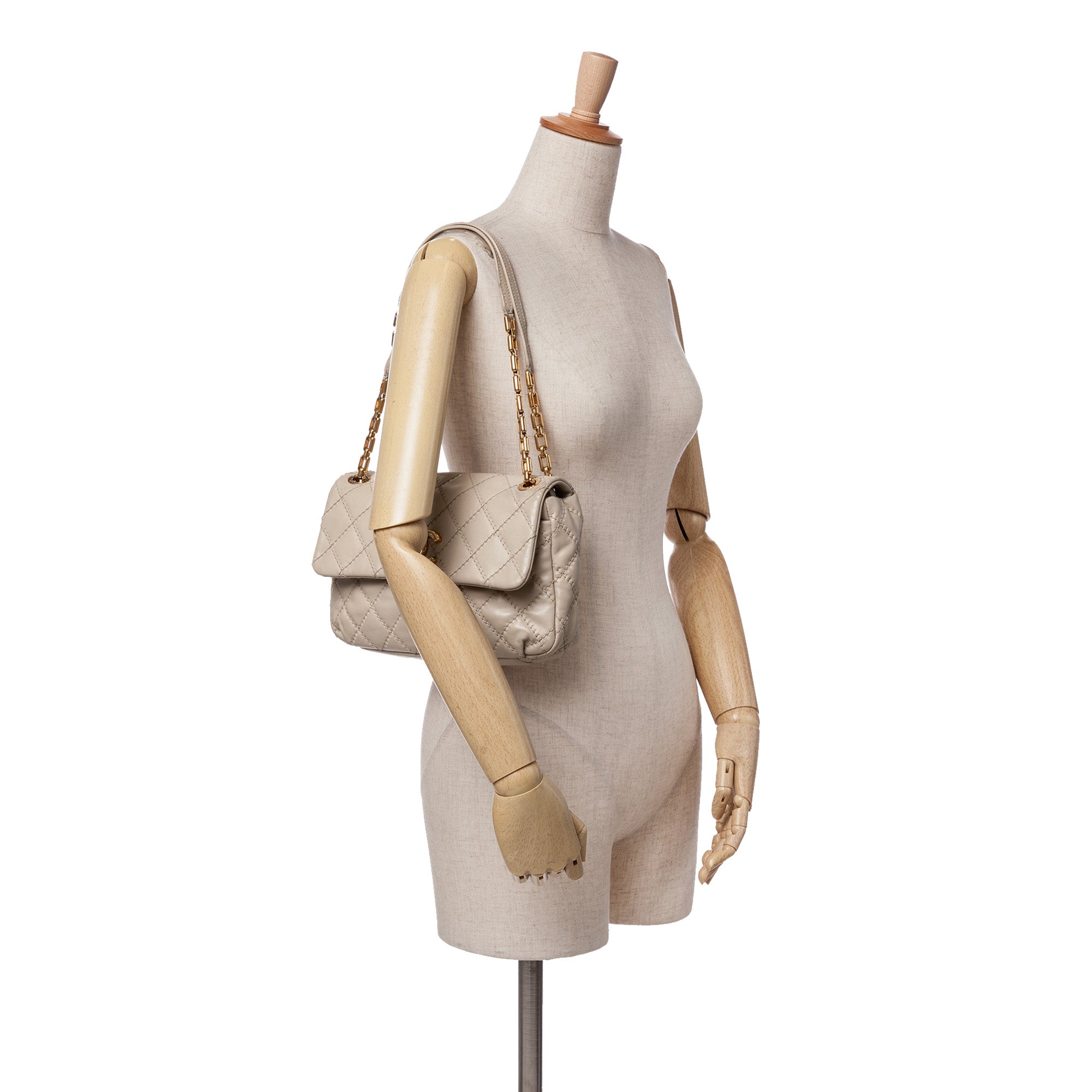 Quilted Calfskin Ultimate Stitch Retro Chain Flap