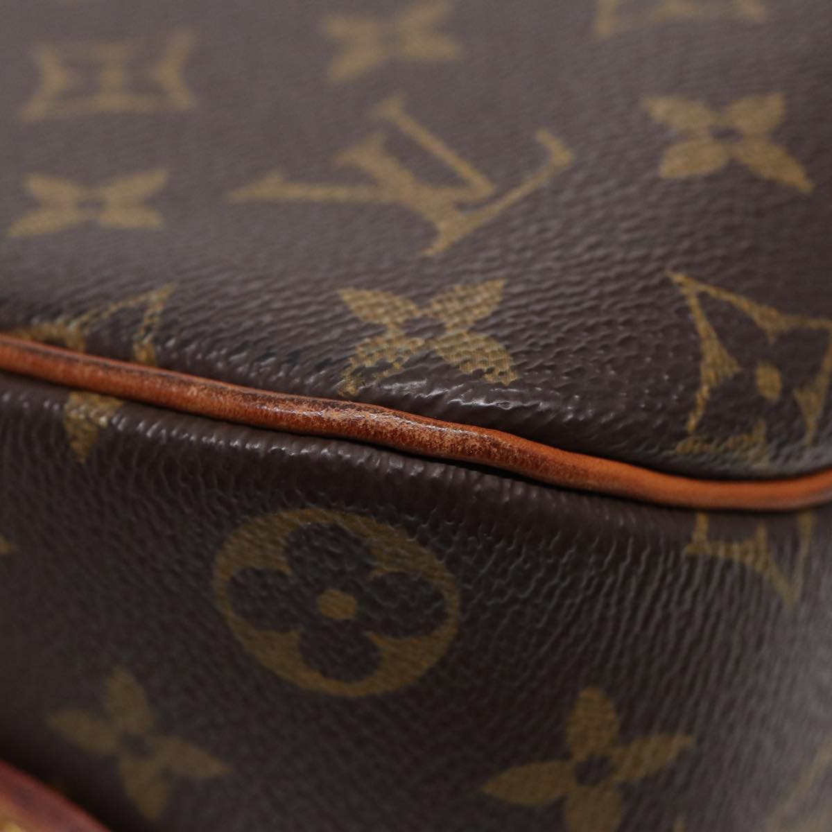 Louis Vuitton Besace