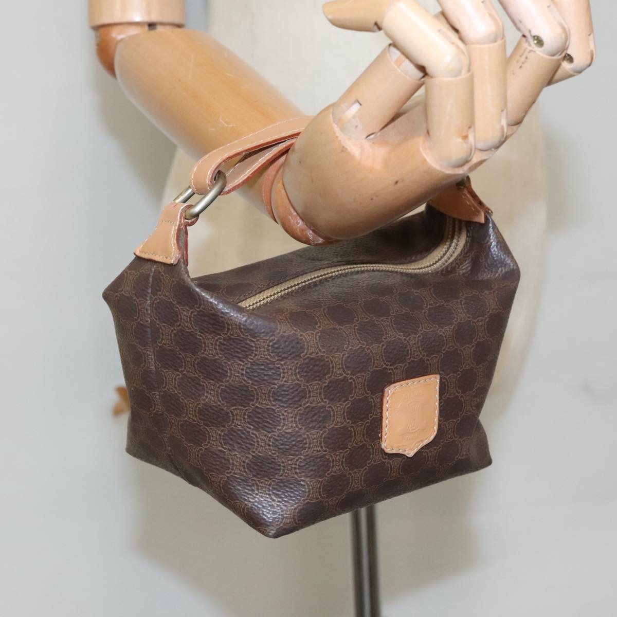 Céline Vanity